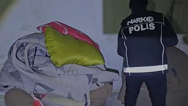 Ağrı'da Narkotik Operasyonu: 3 Kilo 154 Gram Skunk Ele Geçirildi
