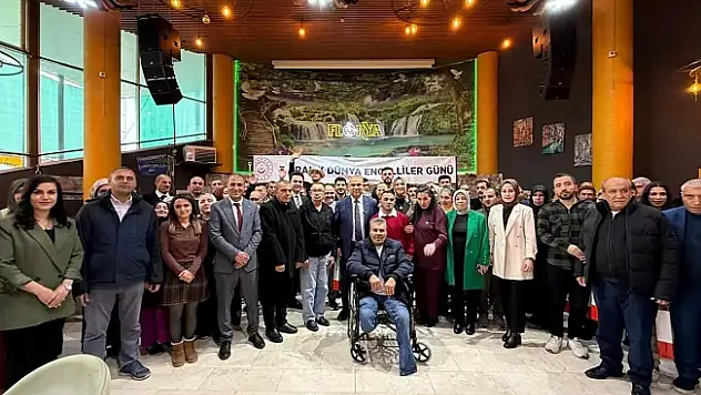 Vali Mustafa Koç, 3 Aralık Engelliler Günü'nde Özel Bireylerle Bir Araya Geldi
