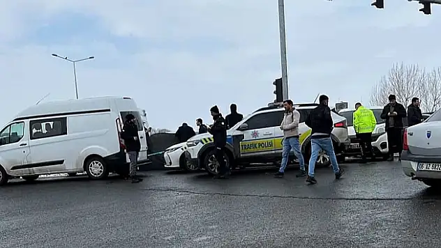 Ağrı'da okul servisi kazası: 9 yaşındaki öğrenci hayatını kaybetti