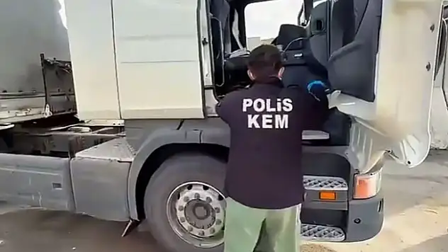 Ağrı'da narkotik operasyonu: 8,3 Kilo metamfetamin ele geçirildi