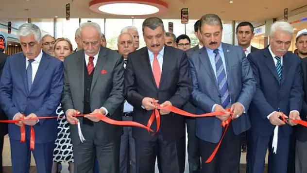 8. Cumhurbaşkanı Özal'ın ölümünün 22. yılı