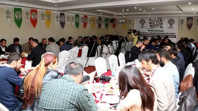 HDP Eş Genel Başkanı Figen Yüksekdağ Van'da