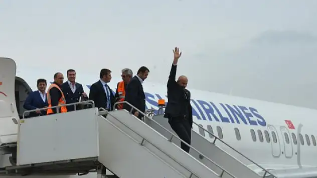 Cemal KAYA'ya Ağrı'da Coşkulu Karşılama