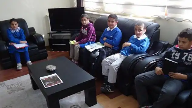 Öğrencilerden Başkan Çakır'a ziyaret
