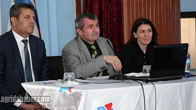 Ağrı İbrahim Çeçen Üniversitesinde Farabi Değişim Programı Bilgilendirme Toplantısı Yapıldı
