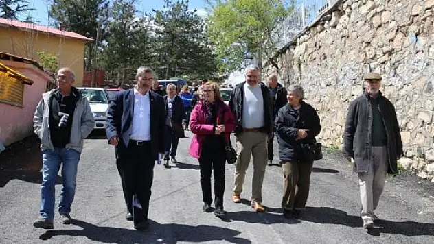 Gezginler Kulübü üyeleri Arapgir'i gezdi
