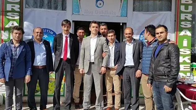 Türk Eğitim - Sen Üyeleri Yemekte Buluştu