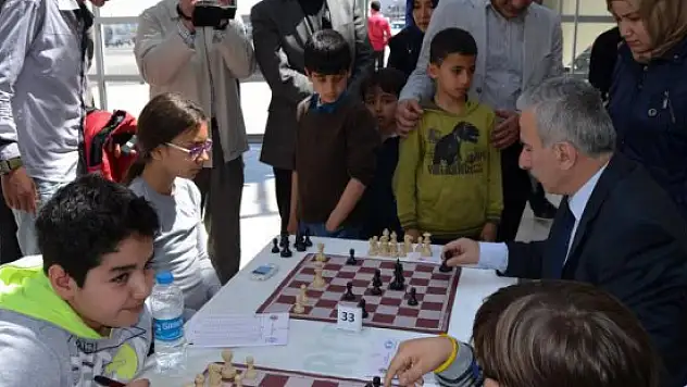 Malatya'da 'Yeşilyurt Satranç Şenliği' başladı