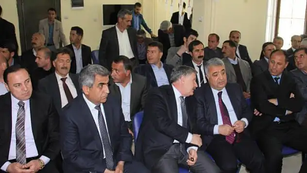 AK Parti'nin Hakkari milletvekili adayları halka tanıtıldı.