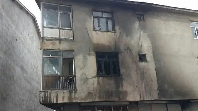 Varto'da tır yangını