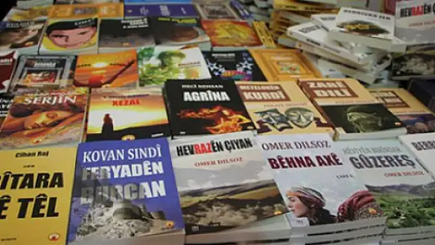 Kürtçe'ye Çevrilen Dini Kitaplar Gün Yüzüne Çıktı