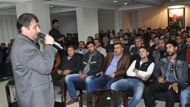 Muş'ta minibüs şoförlerine eğitim