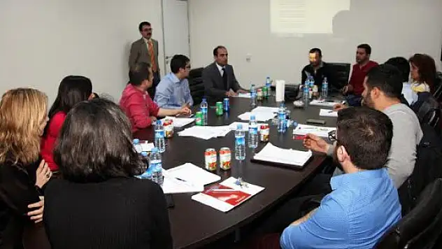 Ağrı İbrahim Çeçen Üniversitesinde Yabancı Dil Eğitimi Çalıştayı Gerçekleştirildi