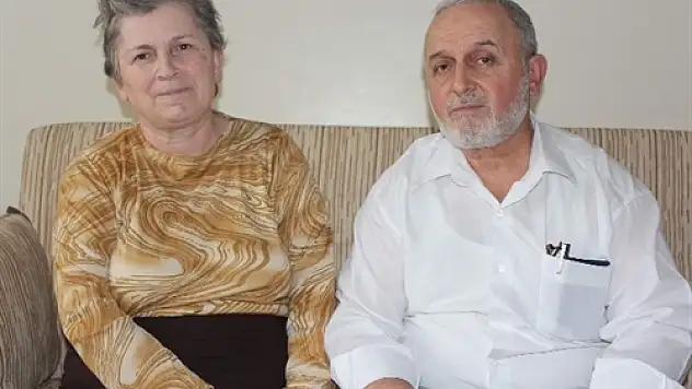 Özel Haber) Alzheımer Hastası Eşini Bitkilerle Tedavi Ediyor