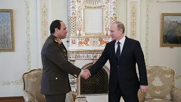 Putin'den Sisi'ye Cumhurbaşkanlığı Desteği