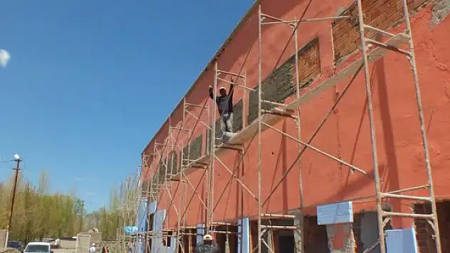 Malazgirt 1071 Stadı, onarılıyor