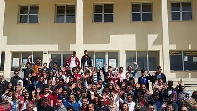 Sarıkamışlı öğrenciler, Antalya'ya uğurlandı