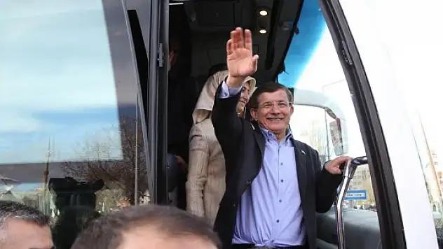 Başbakan Davutoğlu, Iğdır'a gitti