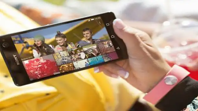 İşte Sony'nin selfie telefonu Xperia C4!