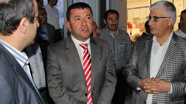 Malatya'daki iş adamı derneğinde yapılan arama