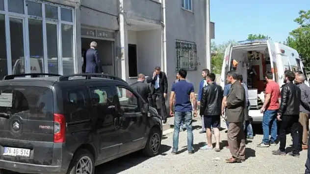 Dördüncü kattan asansör boşluğuna düştü