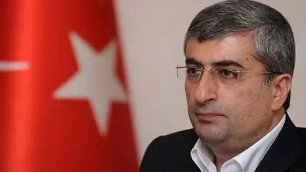 Yılmaz Ensaroğlu'ndan Anneler Günü Mesajı