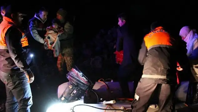 Hamile kadını jandarma kurtardı