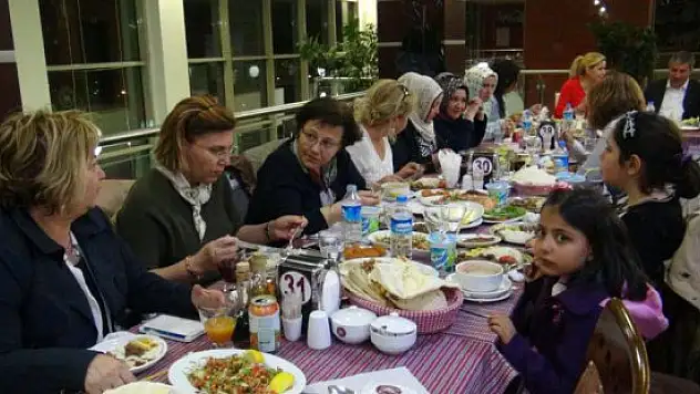 Federasyon başkanları Vali Öztürk'le buluştu