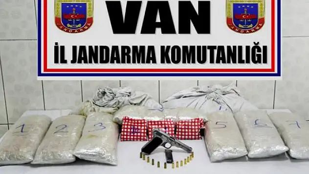 Van'da 20 kilo 655 gram esrar ele geçirildi