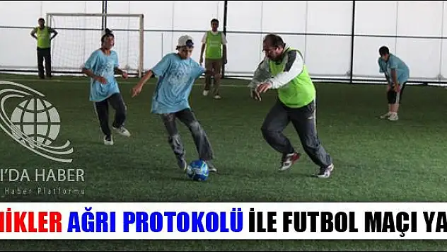 MİNİKLER AĞRI PROTOKOLÜ İLE FUTBOL MAÇI YAPTI