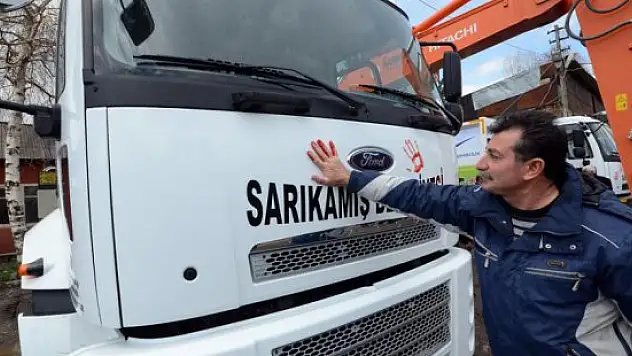 Sarıkamış Belediyesi makine parkına yeni araç