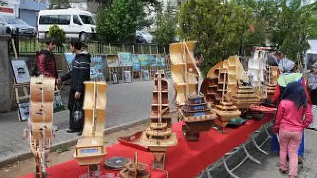 Bingöl'de tutuklu ve hükümlülerin el emeği sergisi