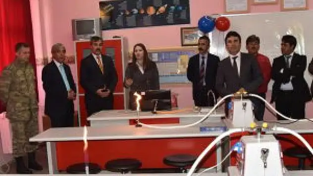 Ahlat Yunus Ensari İlköğretim Okulu'nda sınıf açılışı