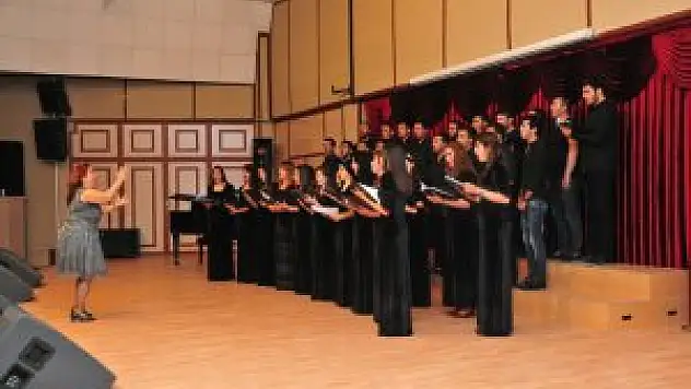 YYÜ'de sergi ve konser