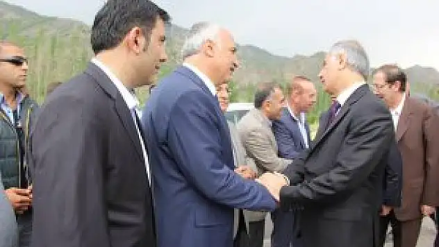 Eski İçişleri Bakanı Ala Oltu'da