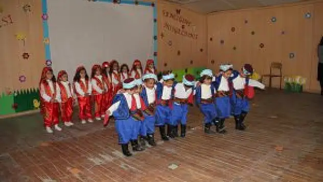 Başkale'de eğitim şenliği
