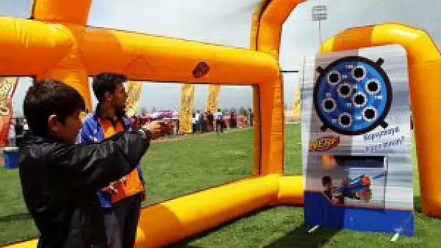 'Cheetos Türkiye'nin En Hızlısı' yarışması yapıldı