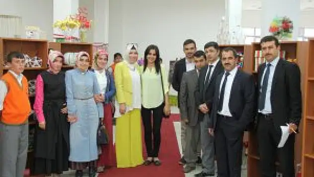 Narman YİBO'da resim sergisi