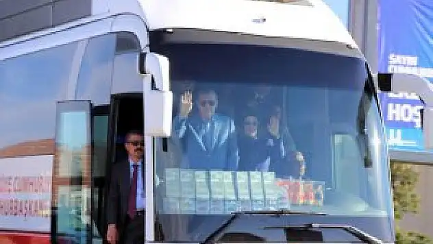 Cumhurbaşkanı Erdoğan Erzurum'a geldi