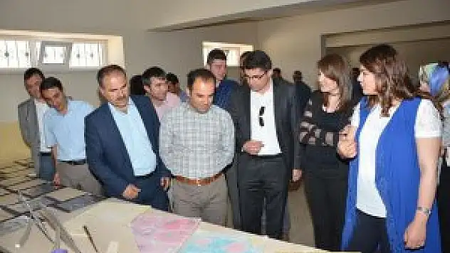 Çatak'ta sergi açılışı
