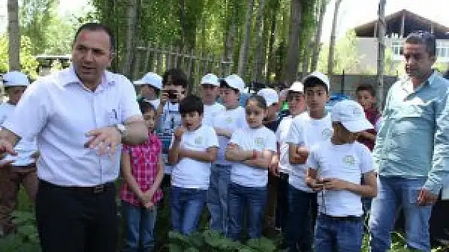 Muş'ta 'Lider Çocuk Tarım Kampı'