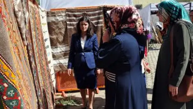 ADEM, yıl sonu sergisini açtı