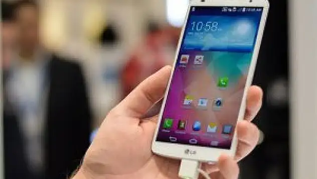LG G4 Pro metal malzemeden oluşabilir