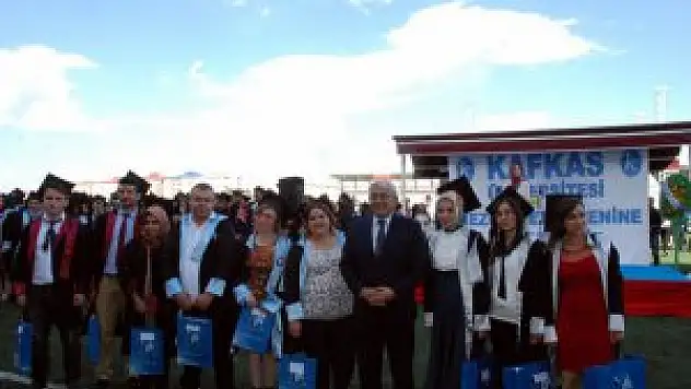 KAÜ'de mezuniyet töreni
