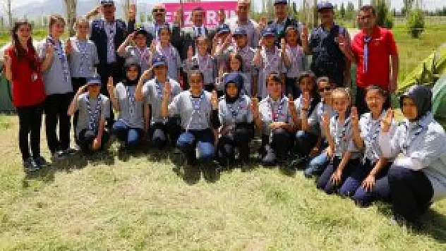 Erzurum'da düzenlenen izcilik kampı
