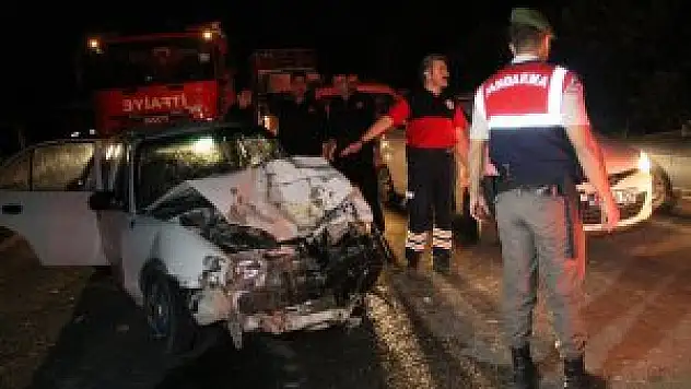 Elazığ'da trafik kazası: 2 ölü, 4 yaralı