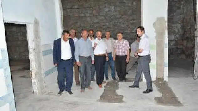 Belediye Başkanı Gürsoy, hamam inşaatını inceledi