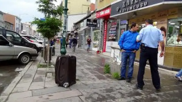 Kars'ta şüpheli valiz