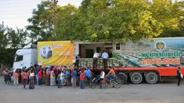 Büyükşehir Belediyesinden gezici aşeviyle iftar yemeği