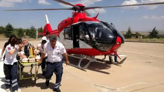 Tunceli'de kalp krizi geçiren kişi, ambulans helikopterle Elazığ'a sevk edildi